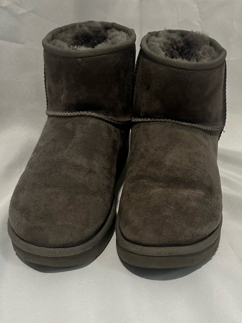 Women's UGG Classic Mini II Bootie Size 9